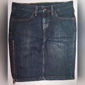 Levis Women Vintage denim skirt size 29M